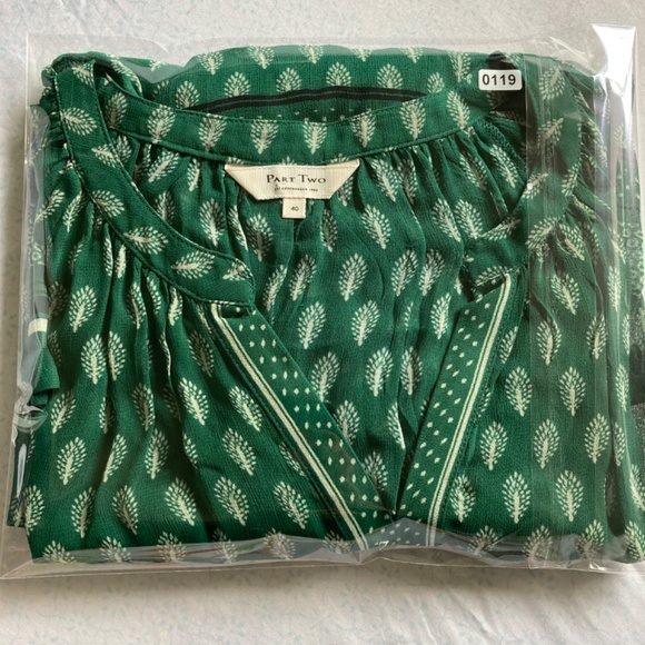 Part Two Floral top - Picture 7 of 7